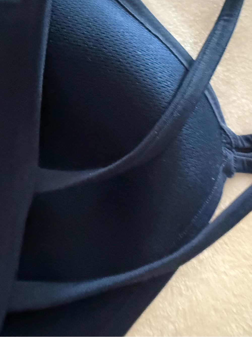 Like new! Lululemon Like a Cloud Jog Bra - light support B/C cup - Picture 9 of 9